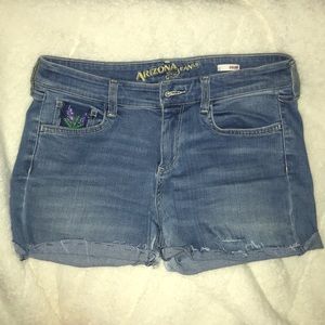 Lilac-embroidered denim shorts